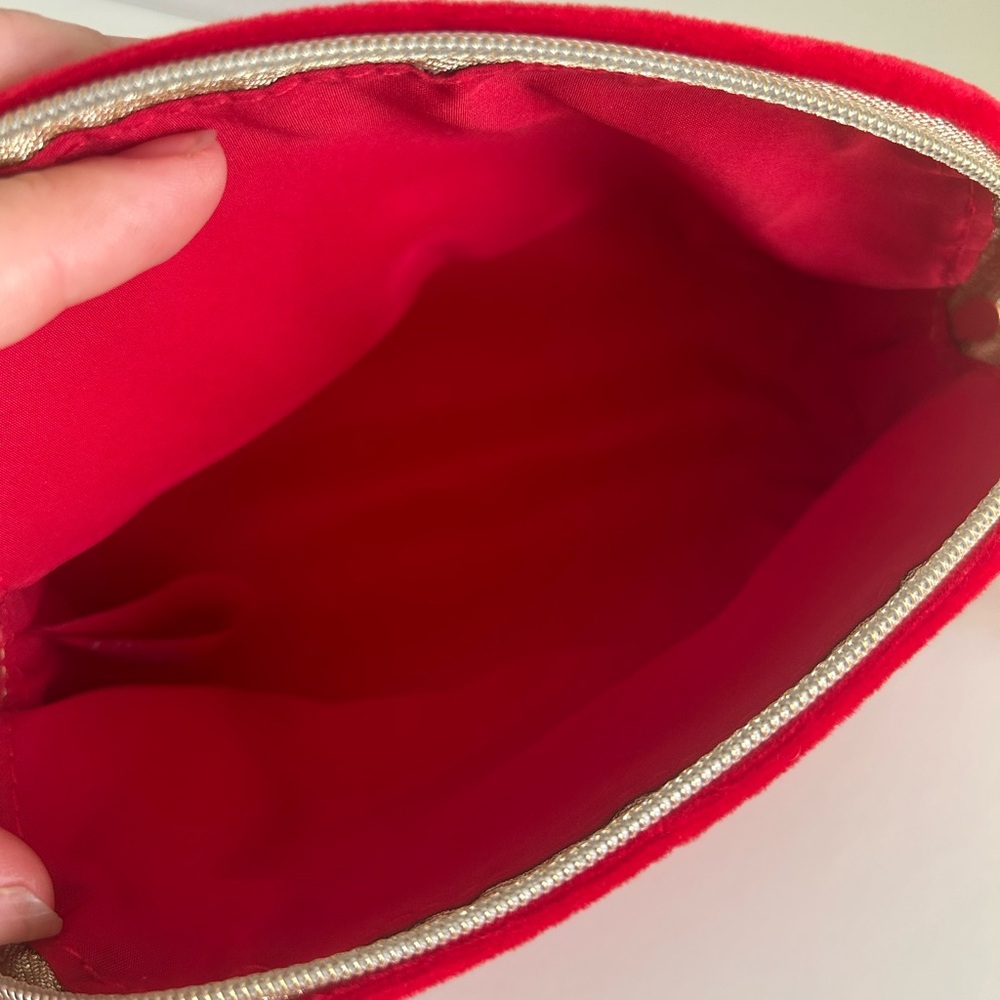 SOLD- Dior Beauty Bag - Picture 2 of 4